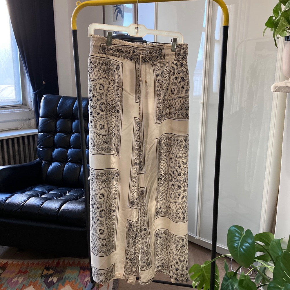Plus size bandanna print pants
